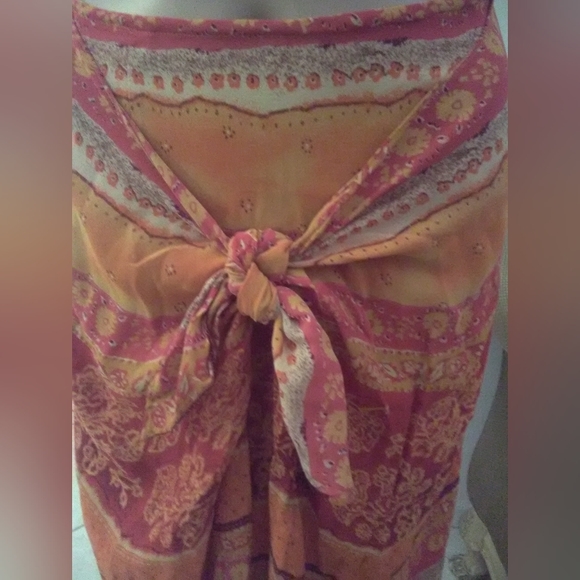 BNWOT 100% ADRIENNE VITTADINI ORANGE/ RED WRAP SKIRT SZ. 4 MAXI SEXY - Picture 2 of 5